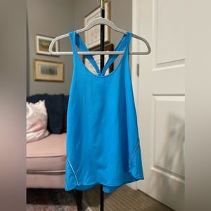 Lululemon running tank sz 8 reflective detail